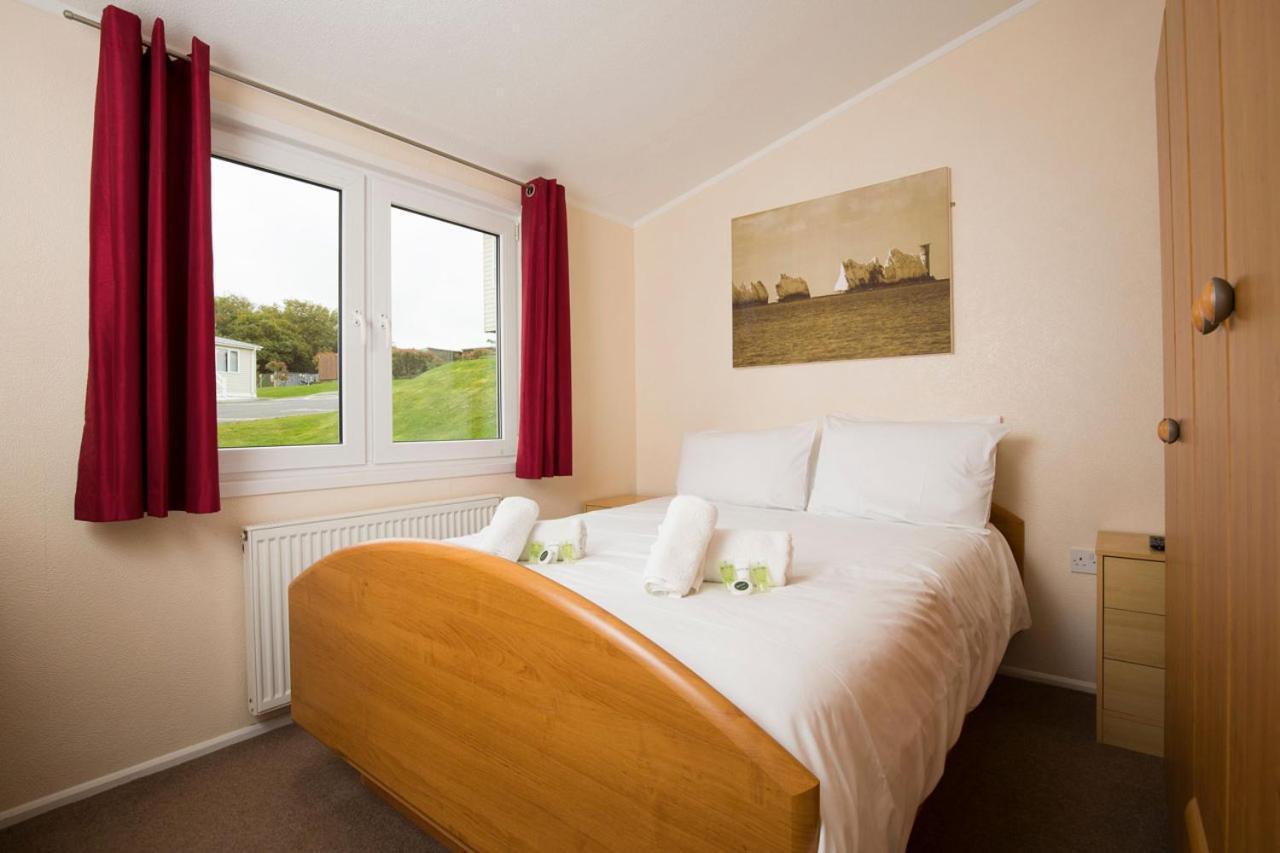 Whitecliff Bay Holiday Park Bembridge Bagian luar foto