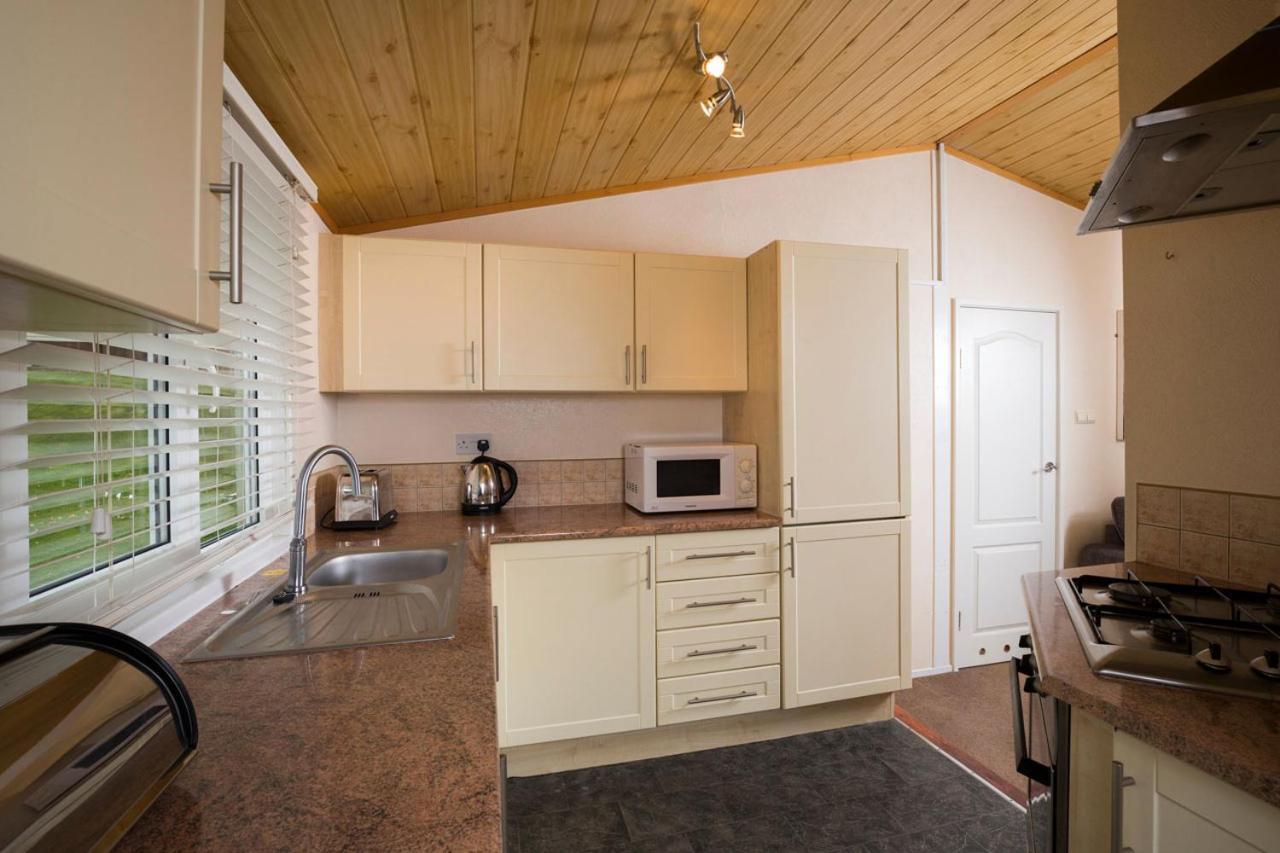 Whitecliff Bay Holiday Park Bembridge Bagian luar foto