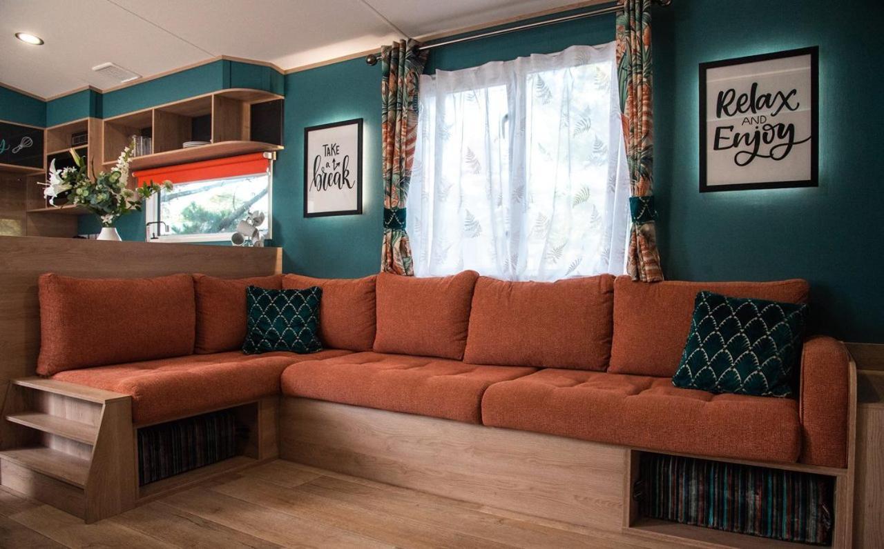 Whitecliff Bay Holiday Park Bembridge Bagian luar foto