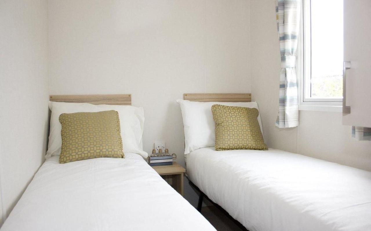 Whitecliff Bay Holiday Park Bembridge Bagian luar foto
